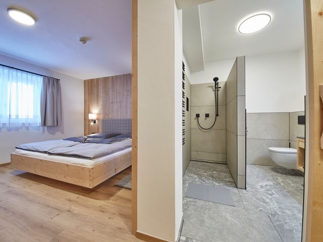 Badezimmer-enSuite-Hinterglemm