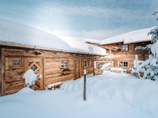 Winter-Alpzitt-Chalet.jpg
